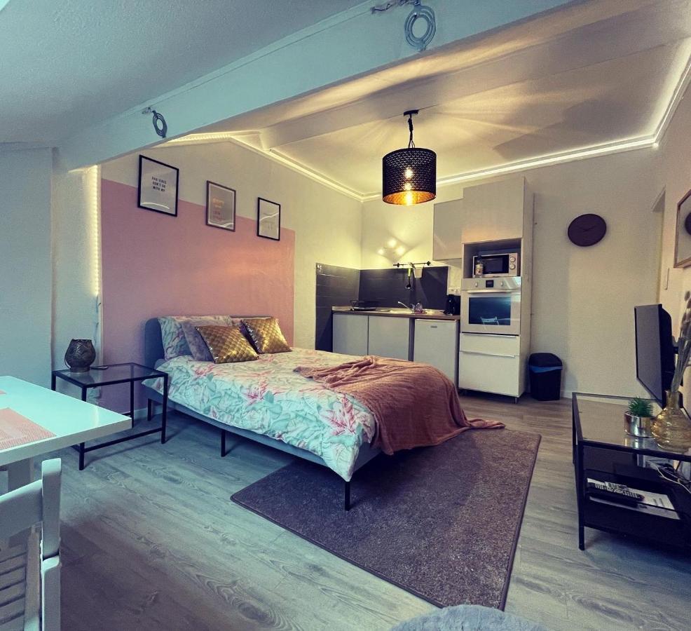La Garde Studio Atypique Le Rocher, Climatisation, Belle Decoration Екстериор снимка